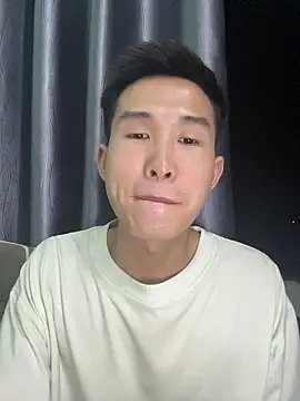 Snapshot of tuanhip chatting on 04-05-26, 03:08 tuanhip online show from 04-05-26, 03:08