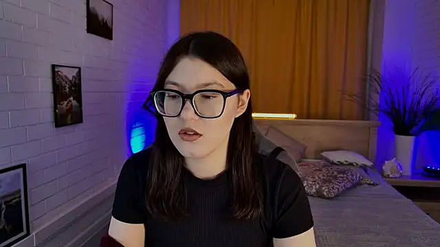 JennyGibson online show from 04-14-26, 05:12