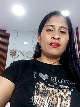 Snapshot of SofiaMendez1_ chatting on 04-14-26, 03:39 SofiaMendez1 online show from 04-14-26, 03:39