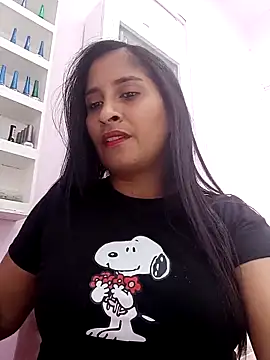 Snapshot of SofiaMendez1_ chatting on 04-13-26, 03:27 SofiaMendez1 online show from 04-13-26, 03:27