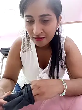 Snapshot of SofiaMendez1_ chatting on 04-21-26, 03:51 SofiaMendez1 online show from 04-21-26, 03:51
