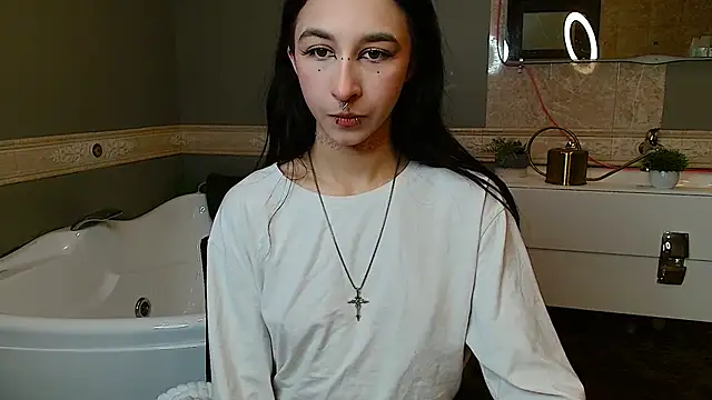 Snapshot of MelissaSparrow chatting on 05-20-26, 01:02 MelissaSparrow online show from 05-20-26, 01:02