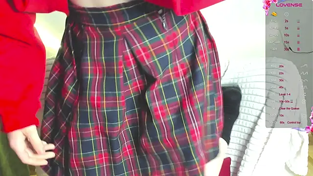 MiaKimiko online show from 05-17-26, 01:38