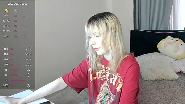 MiaKimiko online show from 05-22-26, 01:03