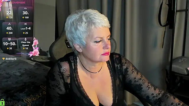 Snapshot of Linda_Zef1r chatting on 05-16-26, 01:48 Linda Zef1r online show from 05-16-26, 01:48