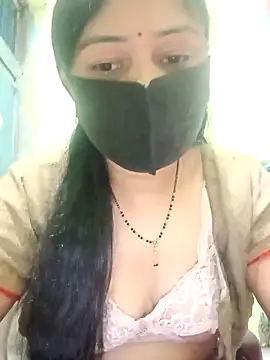 Snapshot of Pinki-girl chatting on 05-13-26, 05:25 Pinki-girl online show from 05-13-26, 05:25