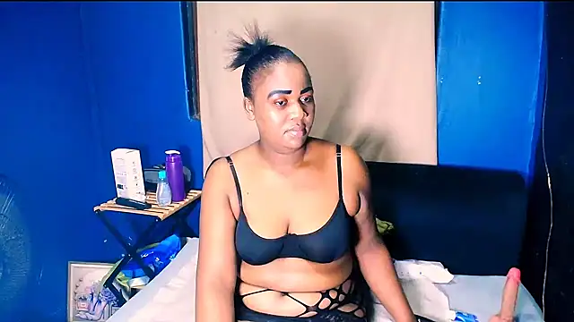 Ebonyskye69 online show from 06-12-26, 03:21