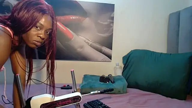 Lola-77 online show from 05-17-26, 10:59