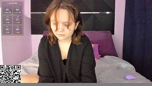 Snapshot of Nika_Vibe chatting on 05-21-26, 02:31 Nika Vibe online show from 05-21-26, 02:31
