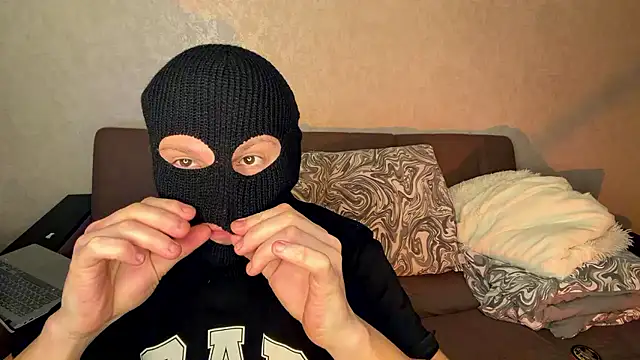 PamelaCouple  online show from 04-02-26, 01:51