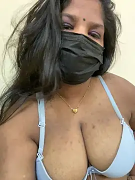 Snapshot of Shalu_naughty69 chatting on 06-10-26, 03:19 Shalu naughty69 online show from 06-10-26, 03:19