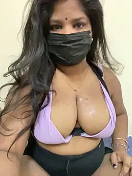 Snapshot of Shalu_naughty69 chatting on 06-21-26, 03:12 Shalu naughty69 online show from 06-21-26, 03:12