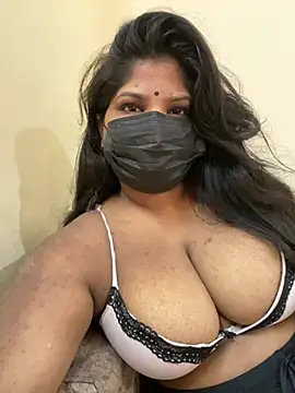 Snapshot of Shalu_naughty69 chatting on 07-13-26, 03:28 Shalu naughty69 online show from 07-13-26, 03:28