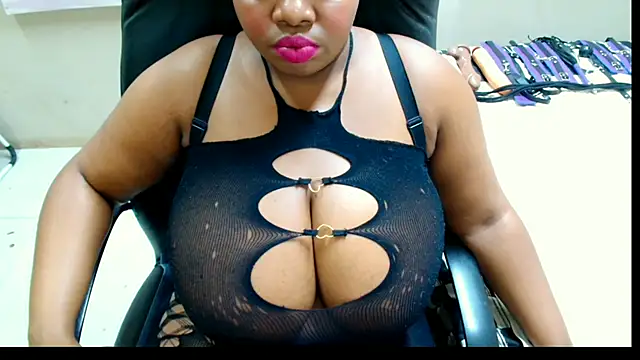 Voluptious1 online show from 04-16-26, 03:07