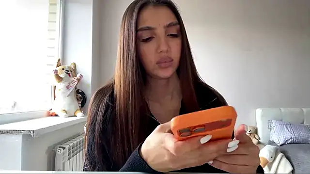 AlvinaMair online show from 04-18-26, 11:01