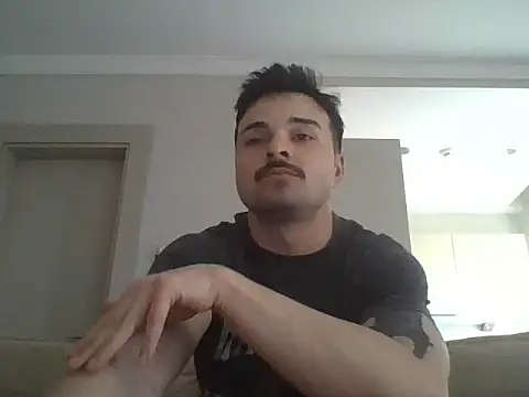 Snapshot of Hayat2Bilet chatting on 05-01-26, 10:20 Hayat2Bilet online show from 05-01-26, 10:20