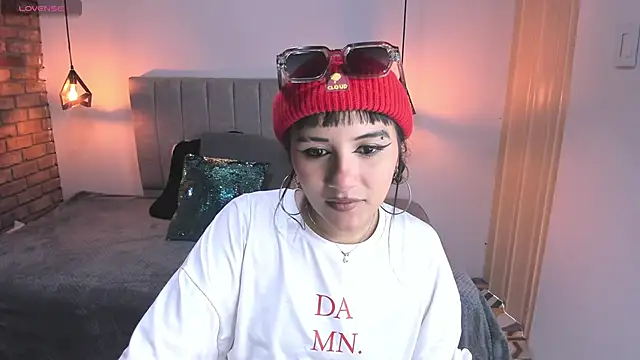 Hanna Clark   online show from 05-22-26, 02:48