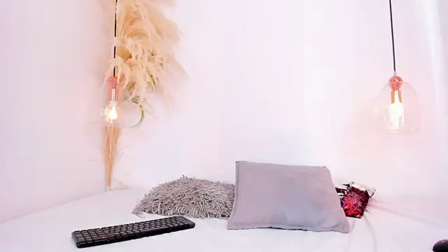 Alexa fox669 online show from 05-19-26, 01:18