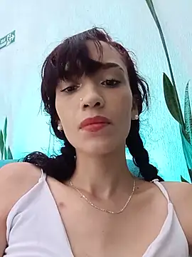 Snapshot of Alexa_fox669 chatting on 06-17-26, 01:10 Alexa fox669 online show from 06-17-26, 01:10