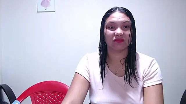 Snapshot of juliachannelhot chatting on 04-25-26, 10:40 juliachannelhot online show from 04-25-26, 10:40