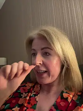 Laylaskyexx online show from 04-03-26, 08:59