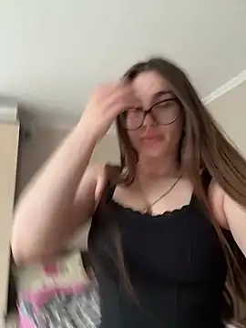 Lindasix online show from 04-22-26, 07:26
