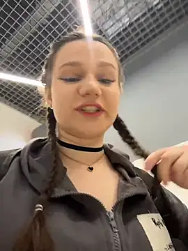 LilMisa online show from 04-04-26, 05:47