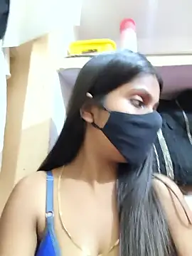 shreyaverma899 online show from 04-12-26, 06:49