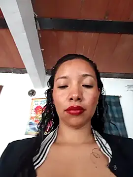 Wolfamara online show from 04-22-26, 01:18