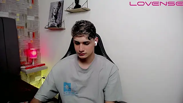 Snapshot of flaquito___ chatting on 04-21-26, 08:48 flaquito online show from 04-21-26, 08:48