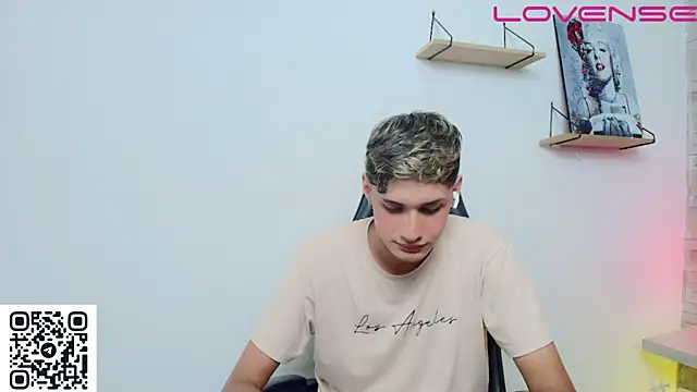 Snapshot of flaquito___ chatting on 05-13-26, 08:27 flaquito online show from 05-13-26, 08:27