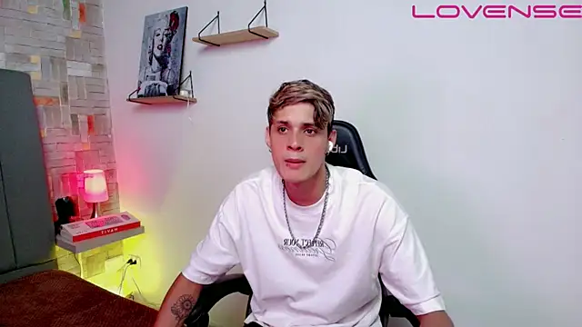 Snapshot of flaquito___ chatting on 04-08-26, 08:32 flaquito online show from 04-08-26, 08:32