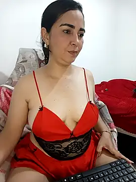 Snapshot of Emily_Divi69 chatting on 04-29-26, 02:49 Emily Divi69 online show from 04-29-26, 02:49