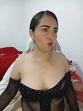 Snapshot of Emily_Divi69 chatting on 05-12-26, 12:19 Emily Divi69 online show from 05-12-26, 12:19