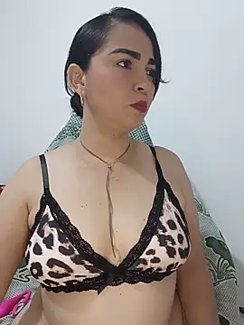 Snapshot of Emily_Divi69 chatting on 06-07-26, 07:30 Emily Divi69 online show from 06-07-26, 07:30