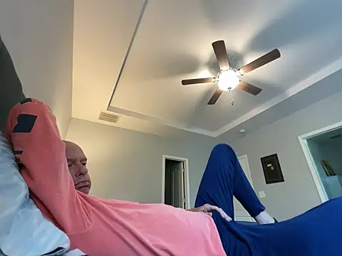 ProfessorPaulcam online show from 04-08-26, 01:45