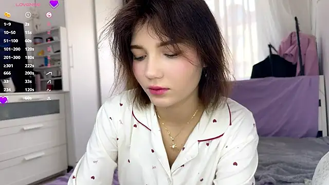 Snapshot of Cute_Capricee chatting on 05-08-26, 09:24 Cute Capricee online show from 05-08-26, 09:24
