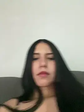 Snapshot of IsabelaRivers chatting on 06-03-26, 04:02 IsabelaRivers online show from 06-03-26, 04:02
