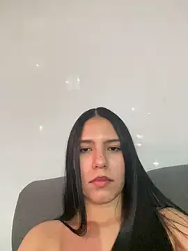 Snapshot of IsabelaRivers chatting on 06-11-26, 12:43 IsabelaRivers online show from 06-11-26, 12:43