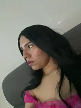 Snapshot of IsabelaRivers chatting on 05-01-26, 03:33 IsabelaRivers online show from 05-01-26, 03:33
