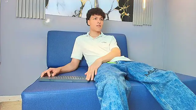 Snapshot of GOMEZZ_07 chatting on 04-06-26, 08:10 GOMEZZ 07 online show from 04-06-26, 08:10