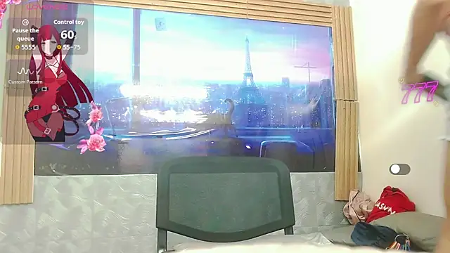 Snapshot of Sharlotte_Jones chatting on 06-19-26, 11:49 Sharlotte Jones online show from 06-19-26, 11:49