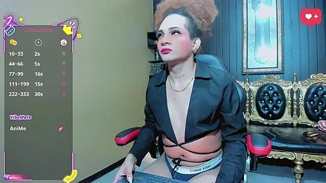 Snapshot of Sharlotte_Jones chatting on 05-01-26, 11:37 Sharlotte Jones online show from 05-01-26, 11:37
