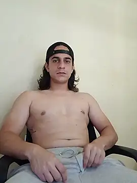 Snapshot of randomzombie27 chatting on 04-19-26, 01:01 randomzombie27 online show from 04-19-26, 01:01