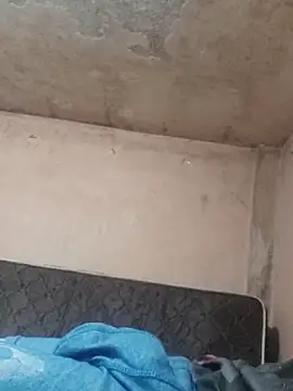 Snapshot of Alcon347 chatting on 04-08-26, 01:18 Alcon347 online show from 04-08-26, 01:18