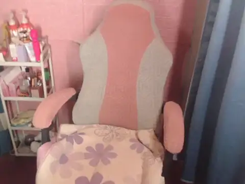 Snapshot of bella_holy chatting on 07-02-26, 03:23 bella holy online show from 07-02-26, 03:23
