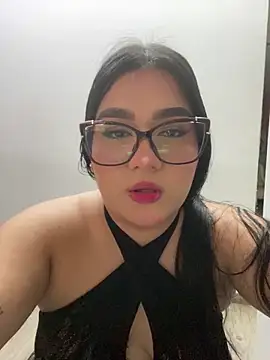 Snapshot of AlisonRose_ chatting on 05-10-26, 05:59 AlisonRose online show from 05-10-26, 05:59