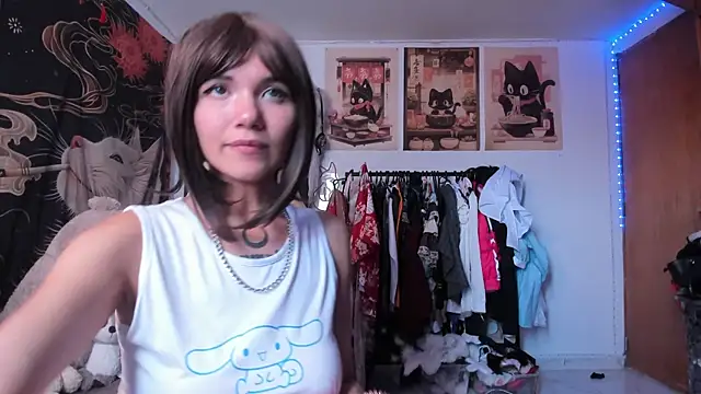 Anneharperr online show from 04-18-26, 07:58