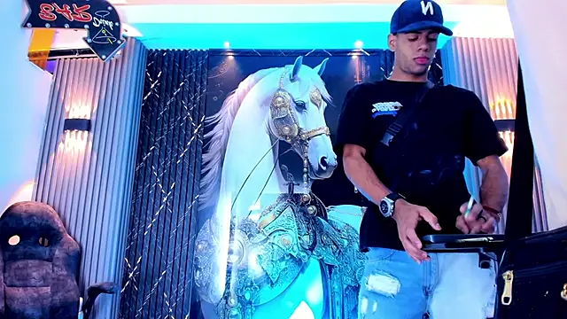 the knights of the night  online show from 04-11-26, 03:58