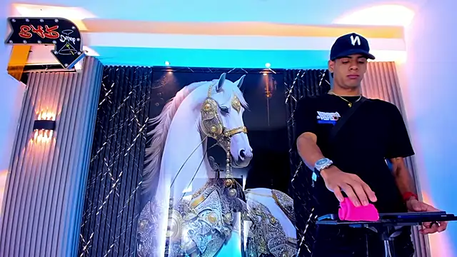 the knights of the night  online show from 04-13-26, 03:32